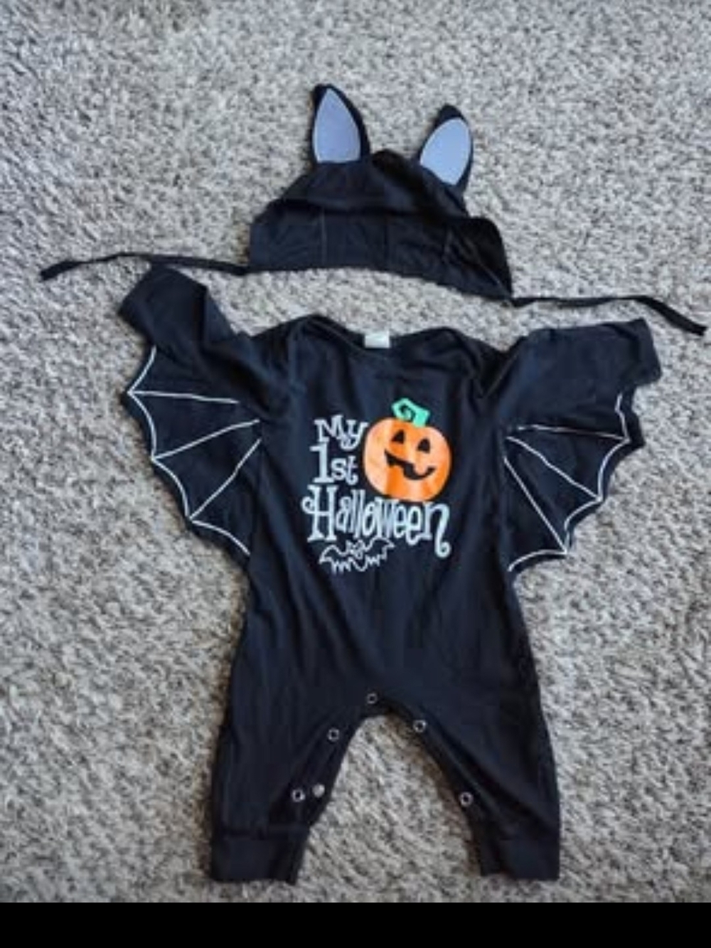 Black 'My 1st Halloween' Bat Pumpkin Baby Costume